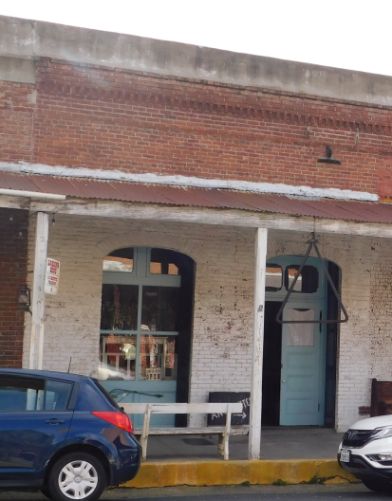 [Picture of Weil Building]